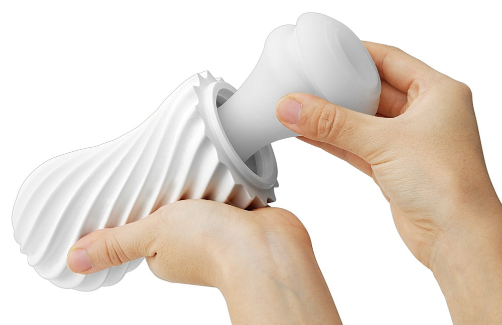 Flex – versatile masturbator with vacuum effect and stimulating texture for men