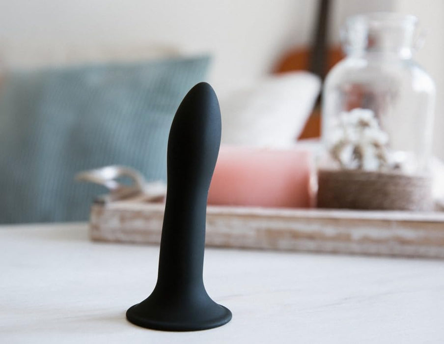 Lankstus silikoninis dildo su stipria prisitvirtinimo baze