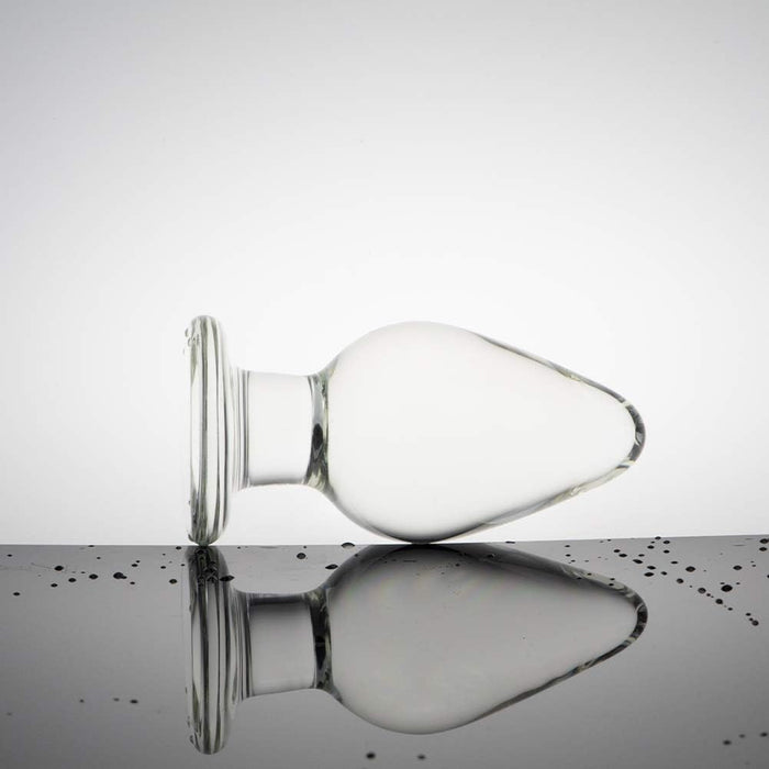 Glass butt plug with shape – smooth, durable and unisex