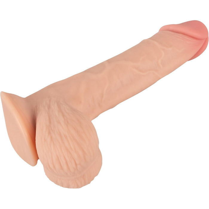 Realistinis Naturdildo M su minkšta, gyvybingai atrodančia tekstūra ir stipriu prisiurbimo pagrindu