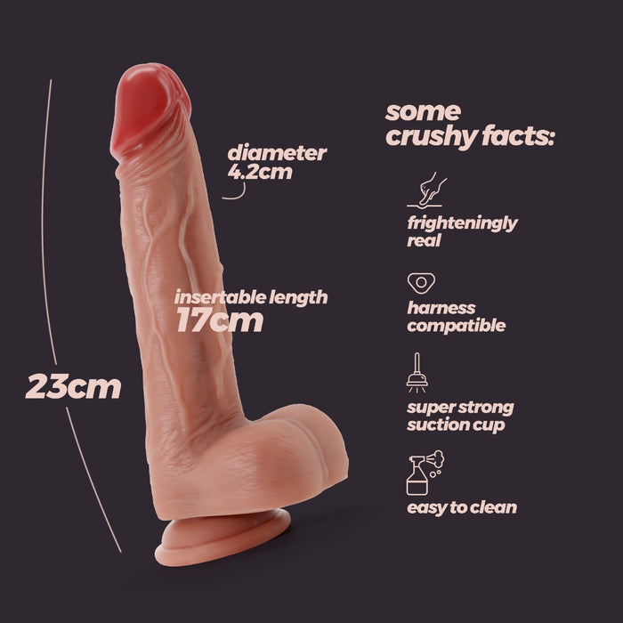 Crushious Inviktus 9 dildo su siurbtuku – silikoninis, kūno spalvos